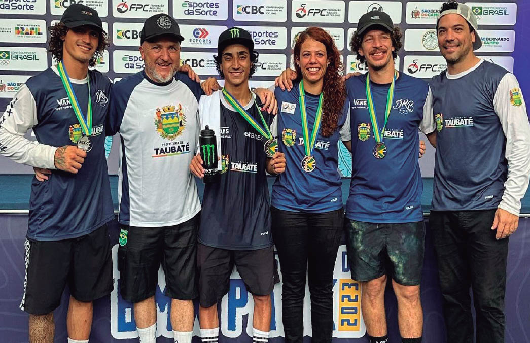 Equipe BMX conquista 4 medalhas e pódio exclusivo no brasileiro