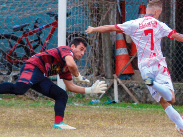 Futebol movimenta final de semana em Taubaté