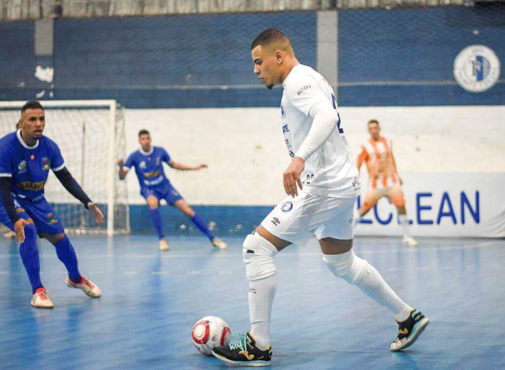 Taubaté Umbro Futsal encerra participação no torneio voz do vale