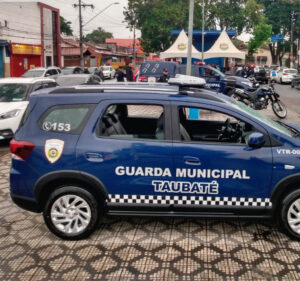 Aumento de policiamento e reducao das desigualdades