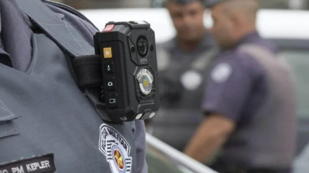 Governo de SP vai ampliar em 25 o número de câmeras corporais da Polícia Militar
