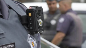 Governo de SP vai ampliar em 25 o número de câmeras corporais da Polícia Militar