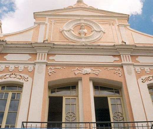 Maio no Teatro Metrópole
