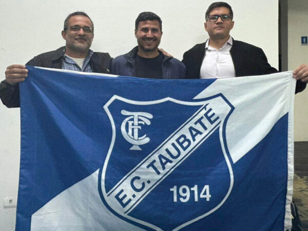 Aclamação da nova diretoria  do E.C. Taubaté