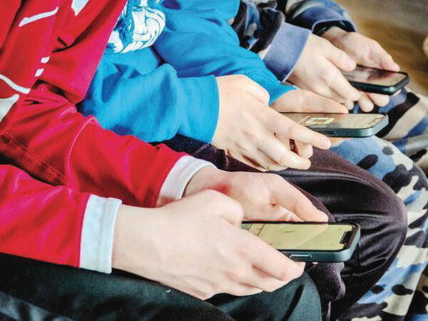 Governo sanciona lei contra adultização de crianças nas Redes Sociais