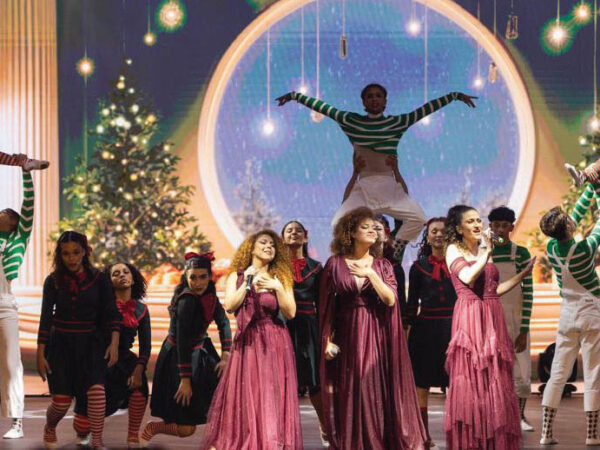 Decoração de Natal e espetáculos inéditos gratuitos e surpreendente em Campos do Jordão