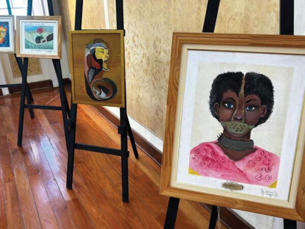 Exposição na Villa Santo Aleixo