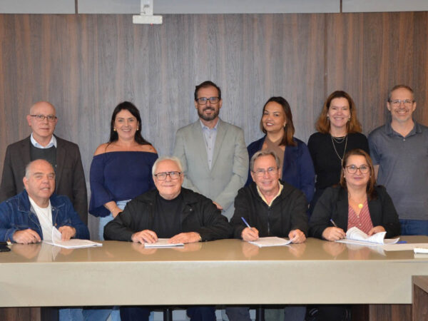 Comércio: aumento salarial  para funcionários de Taubaté e região